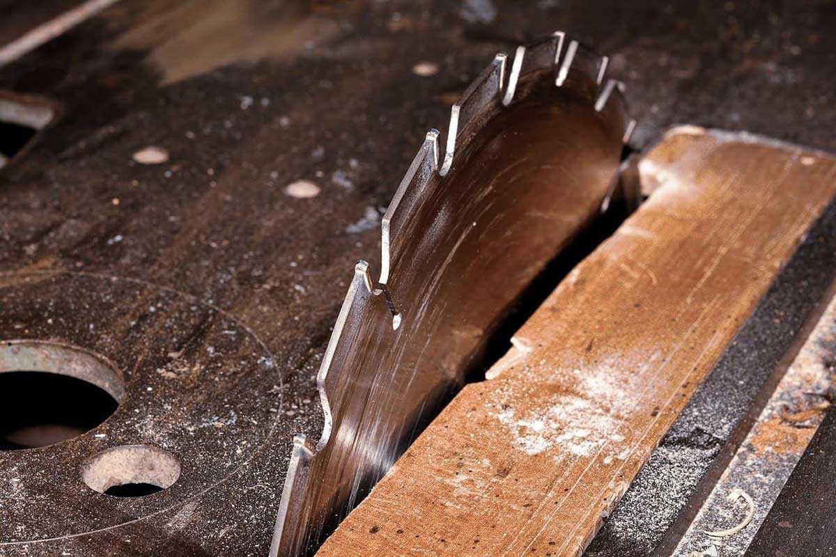 Choosing the Right Table Saw Blade